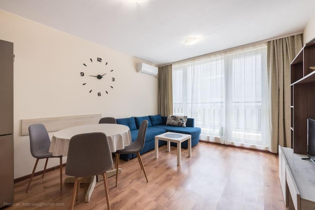 Bright Place Next To Grand Mall Varna Exterior foto