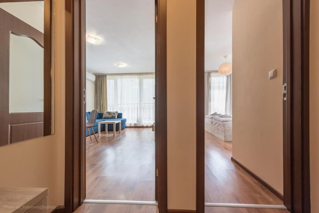 Bright Place Next To Grand Mall Varna Exterior foto
